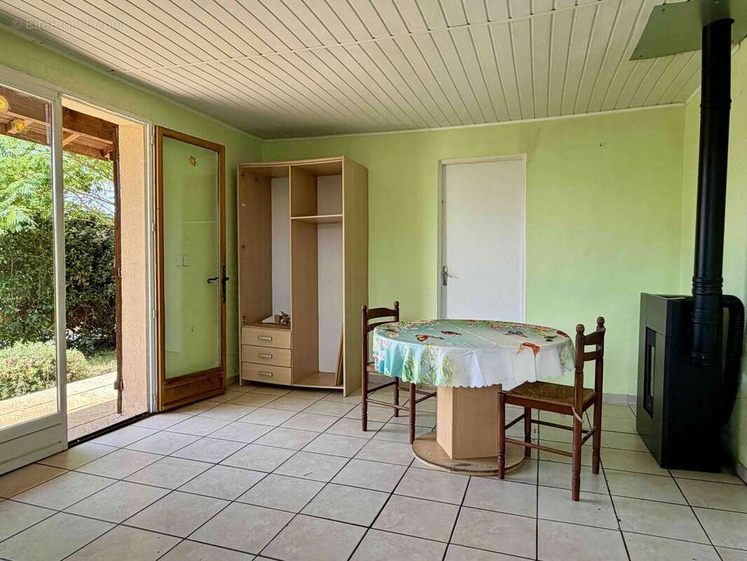 Maison 74 m² à Toujouse  - photo 2