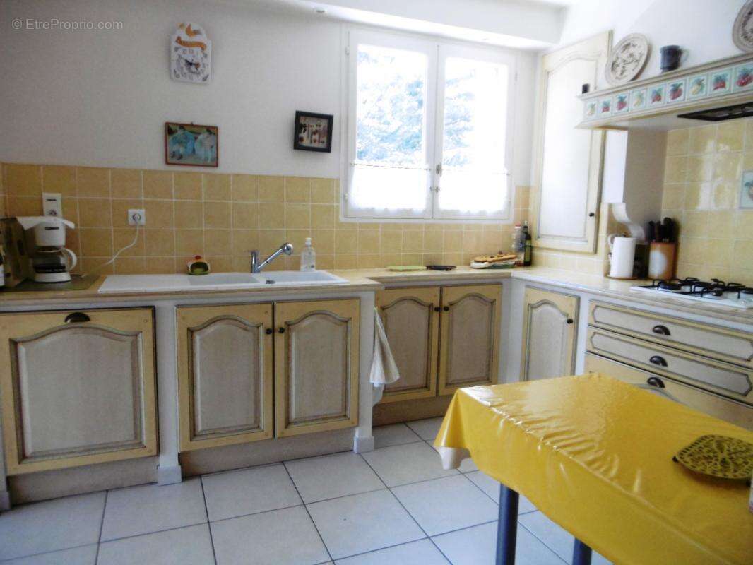 Maison à BAGNOLS-SUR-CEZE