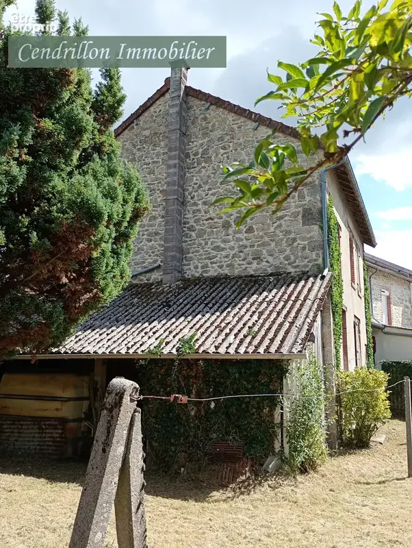 Maison mitoyenne de 118 m2 comprenant 3 chambres, avec un terrain total de 631 m2. - photo 11