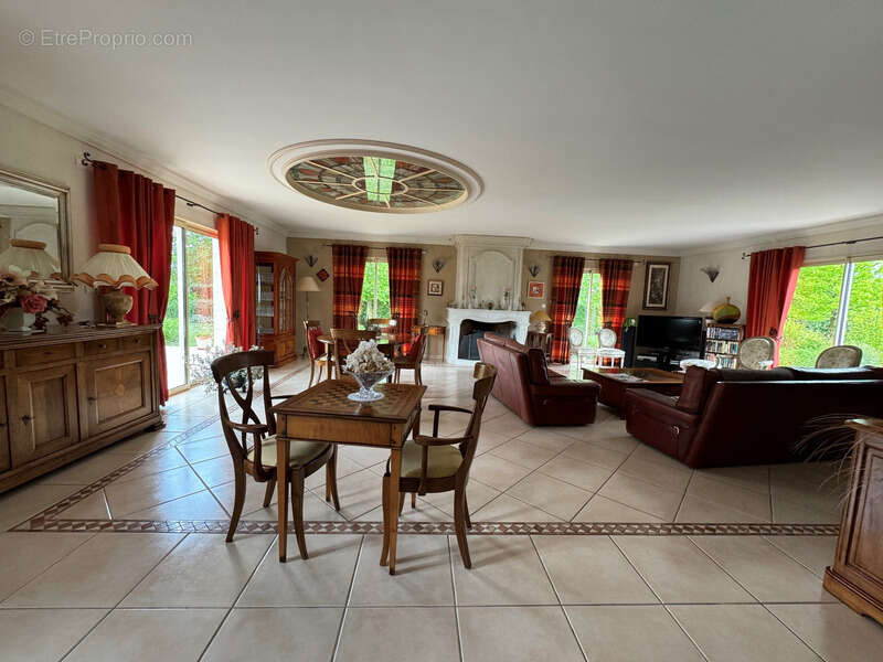 Dpt Maine et Loire (49), à vendre proche d' ANGERS maison P9  Vie de plain pied - photo 7