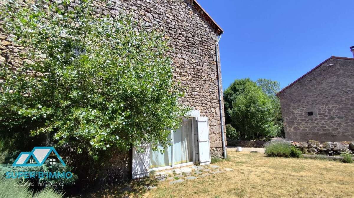 Maison en pierre sur le chemin de Saint Jacques - photo 2