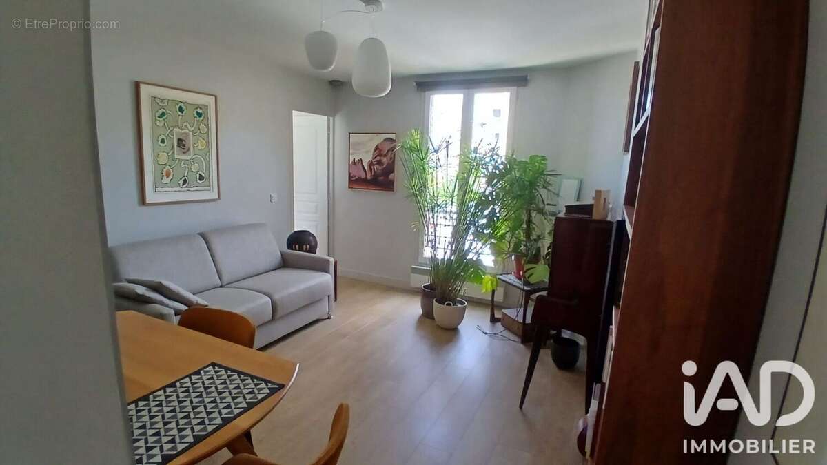Photo 2 - Appartement à PARIS-16E