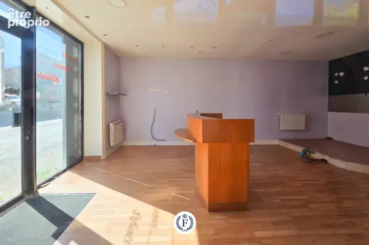 Exclusivité   grande maison de village de 200 m2 à rénover   fort potentiel - photo 9