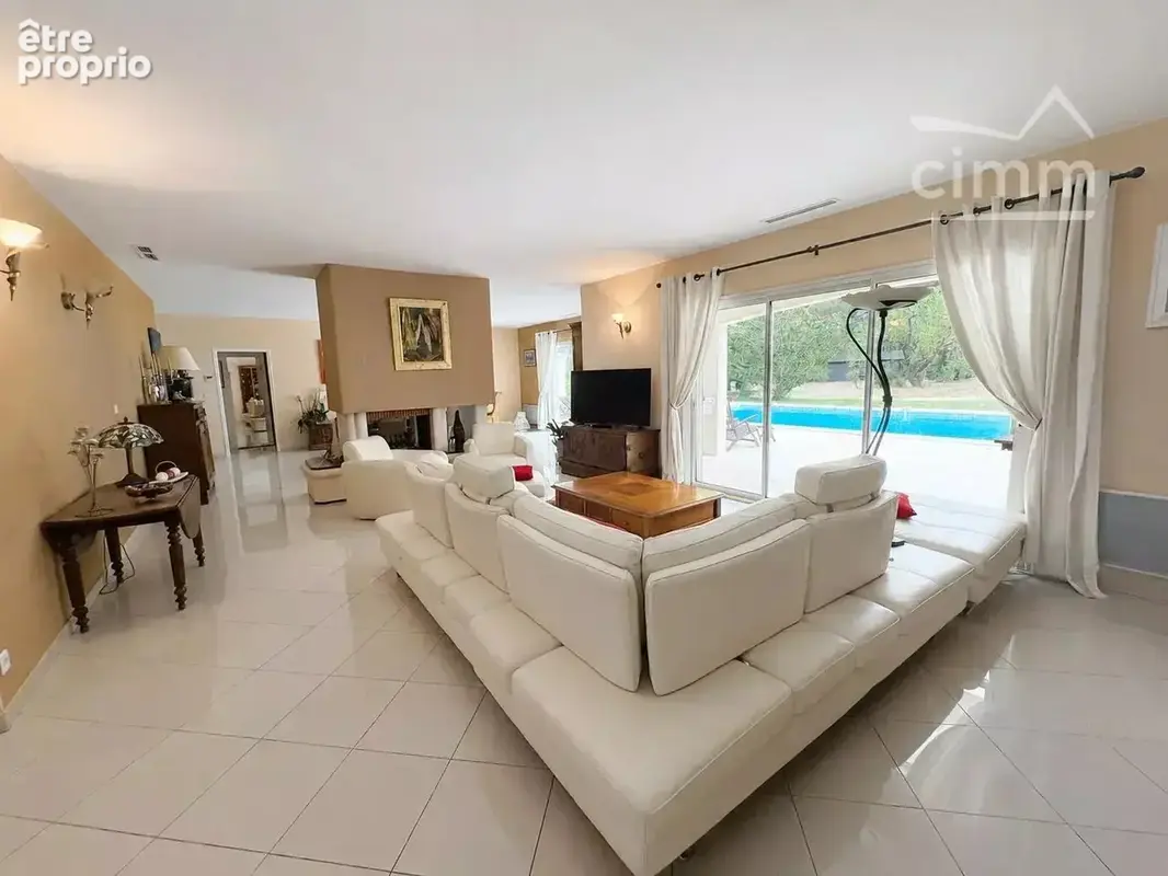 Propriété de plain-pied de 179 m² avec piscine – 2,3 hectares de terrain - photo 7