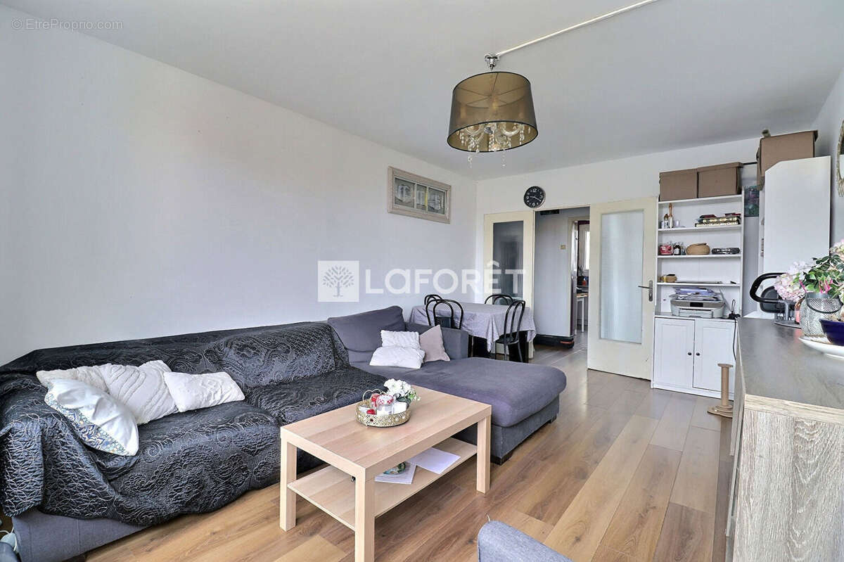 Appartement à VITRY-SUR-SEINE