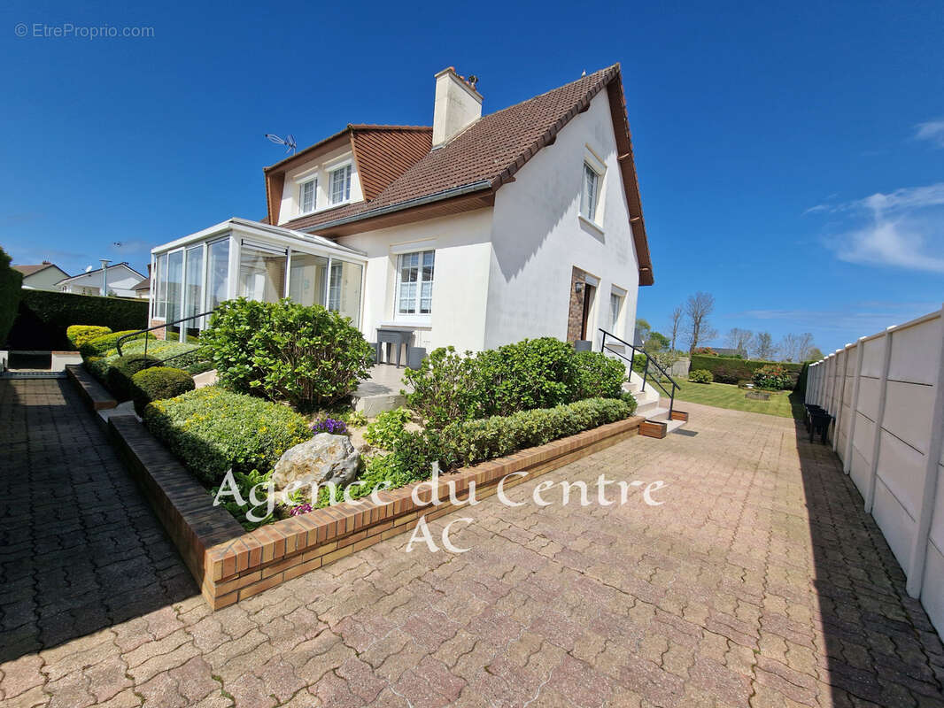 Maison à SAINT-LEONARD