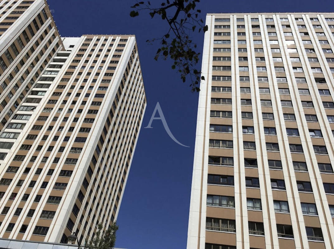 Appartement à PARIS-19E