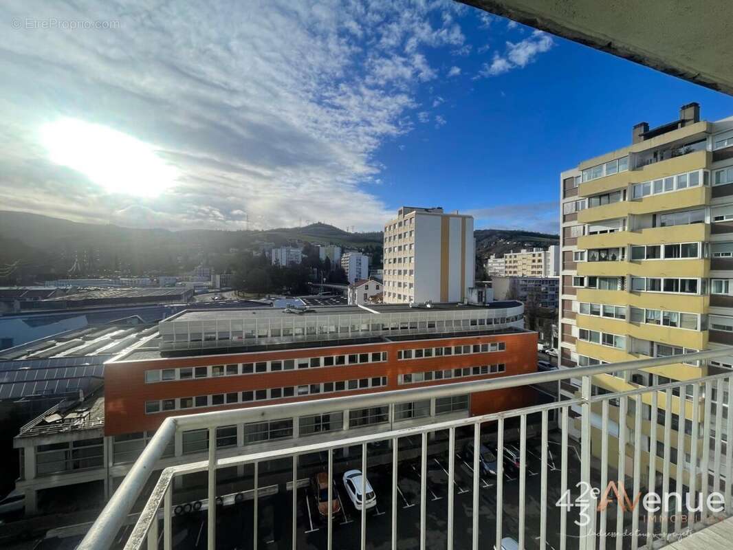 Appartement à SAINT-ETIENNE