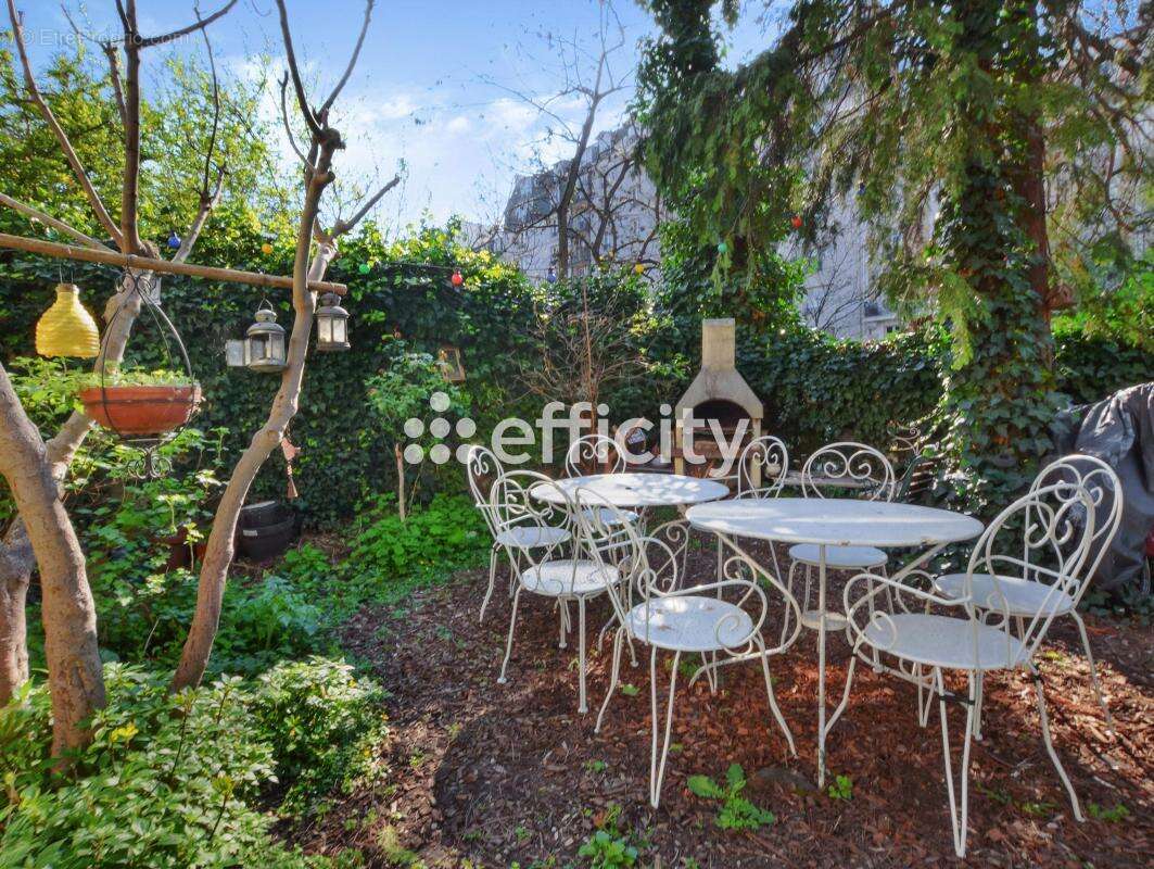 Appartement à PARIS-18E