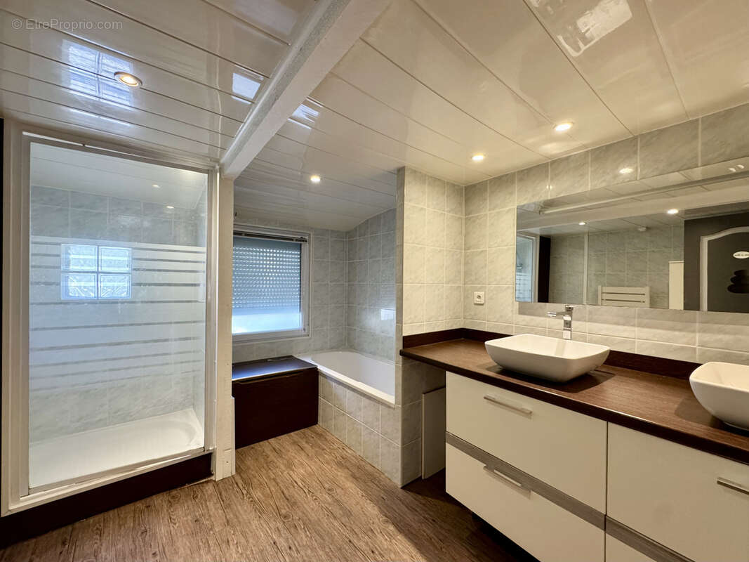 Maison à COULOMMIERS