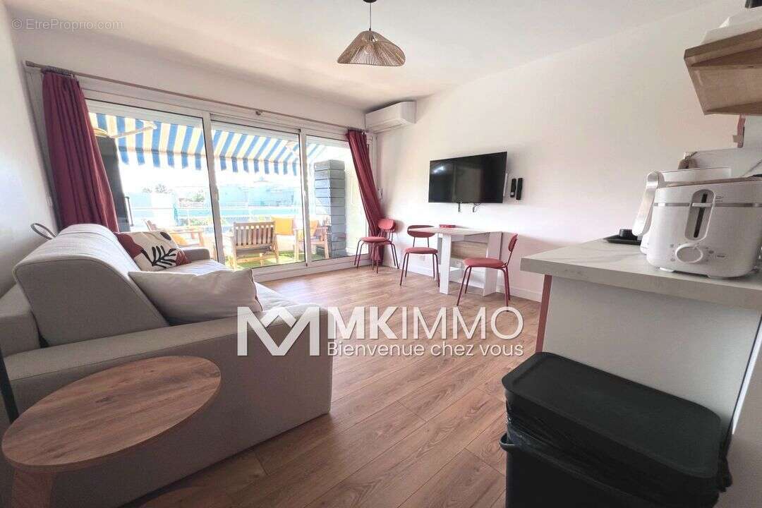 Appartement à VILLENEUVE-LOUBET