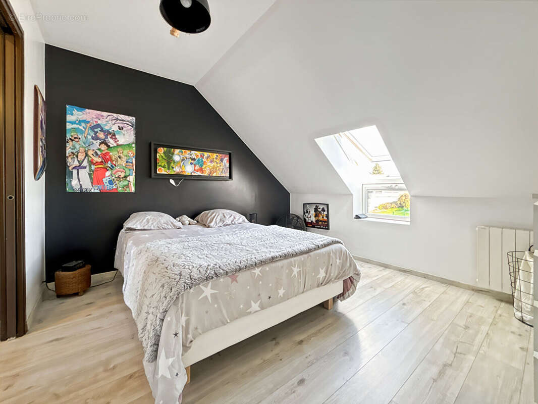 Maison à MENERVILLE