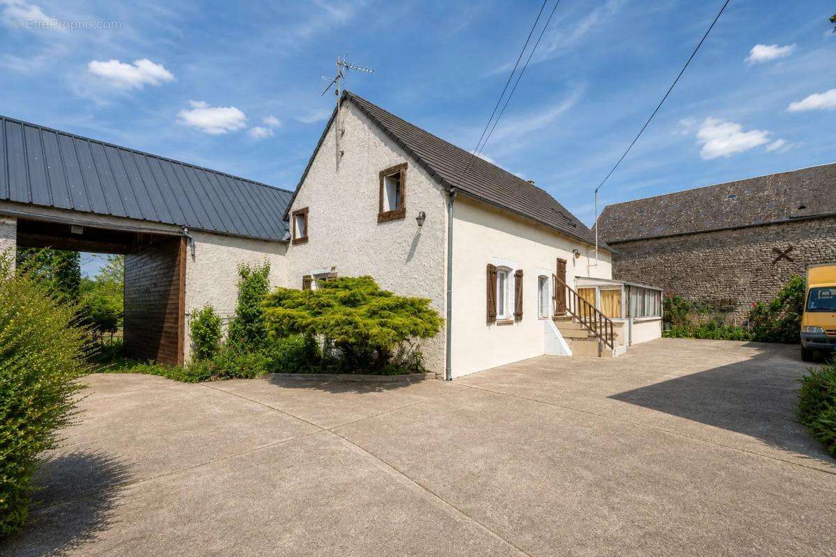 Ancien corps de ferme divisé en 3 logements indépendants ! - photo 20