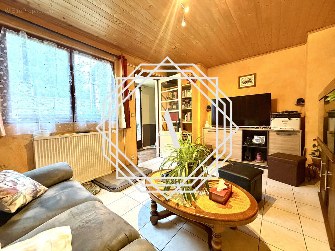 Maison à NOAILLES