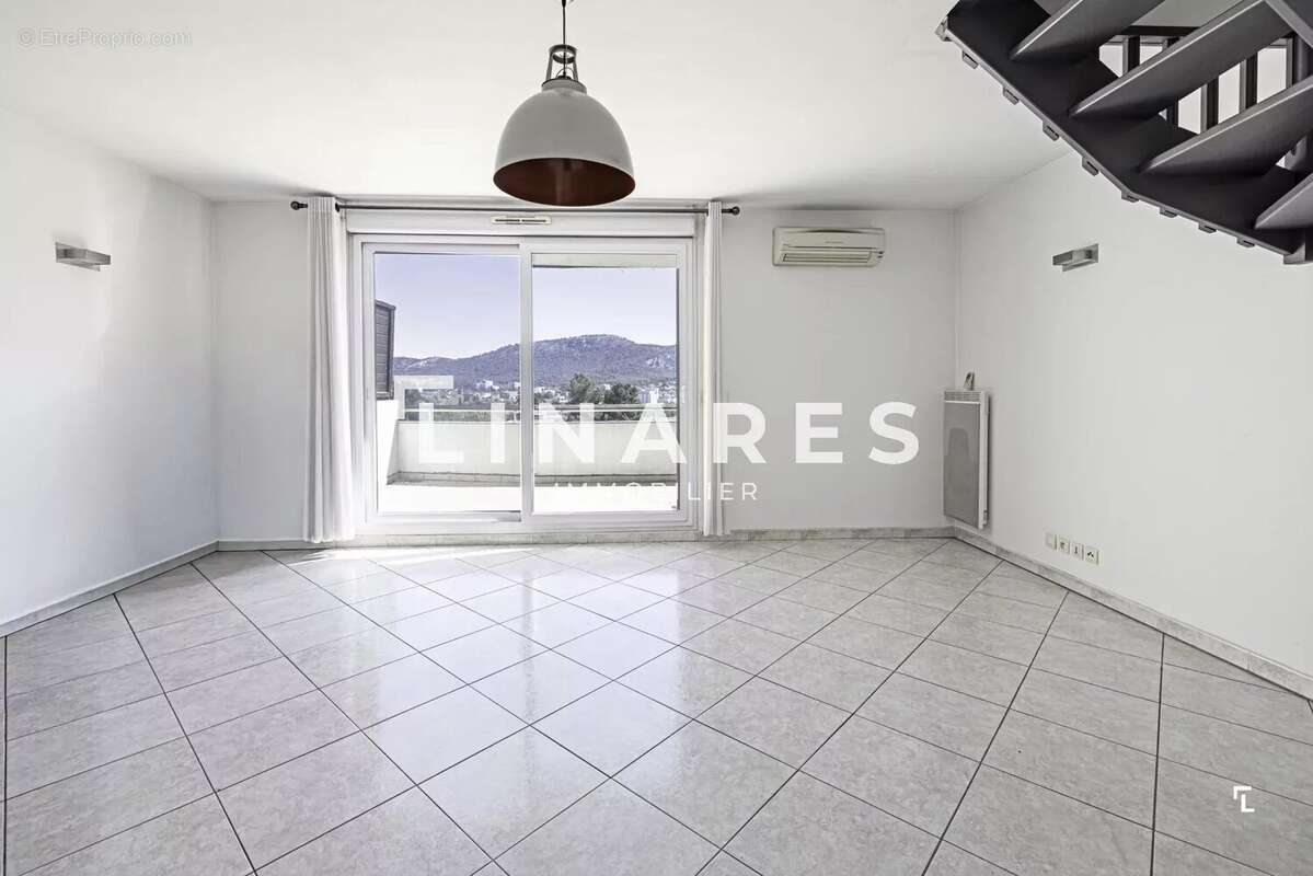Appartement à MARSEILLE-11E