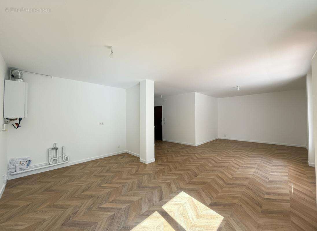 Appartement à VENELLES