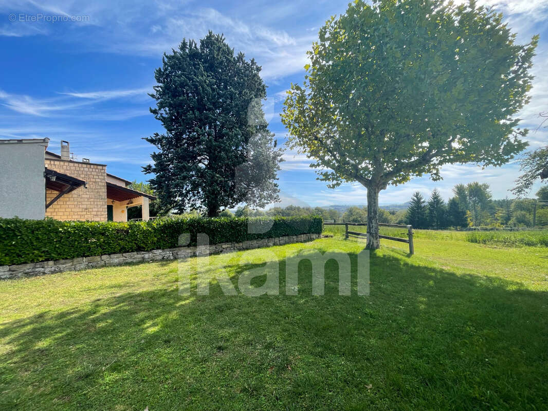 Maison à SAINT-DONAT-SUR-L&#039;HERBASSE