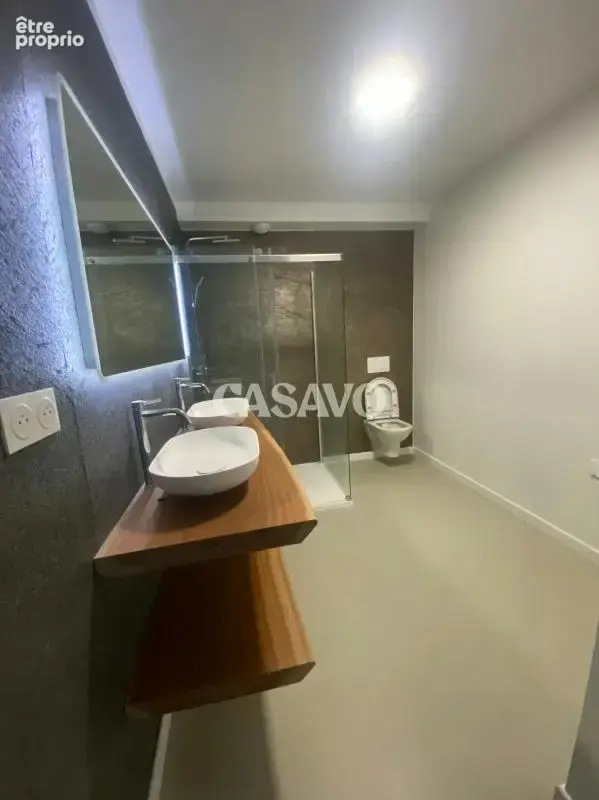 Vente Loft 1 pièce de 170m² - 44340 Bouguenais - photo 3
