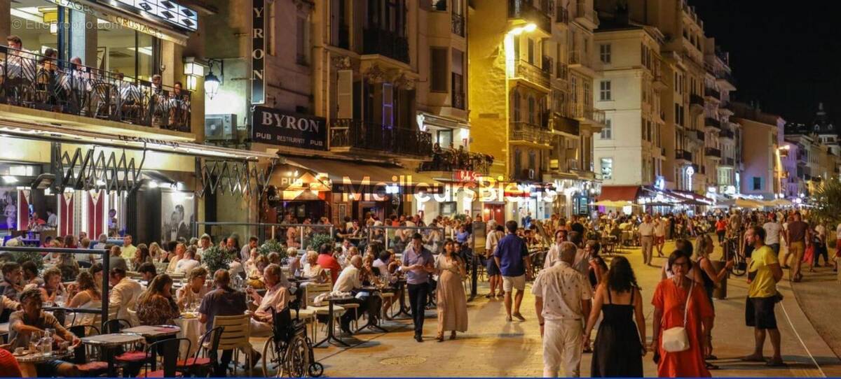 Commerce à CANNES
