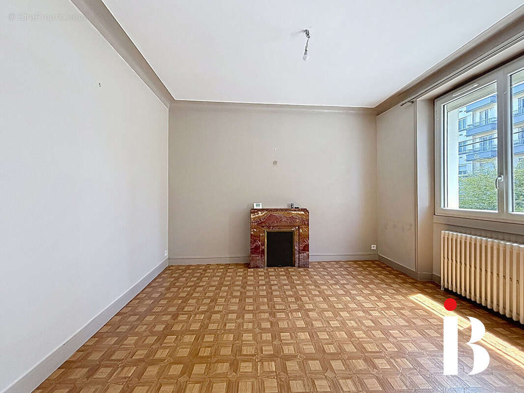 Maison Nantes DOULON -CHALATRE 112 m² jardin au calme - photo 5