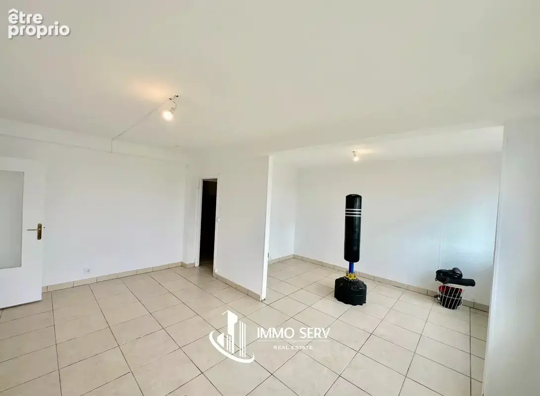 Appartement 4 pièces 68 m² à vendre à Thionville (57100) - photo 2