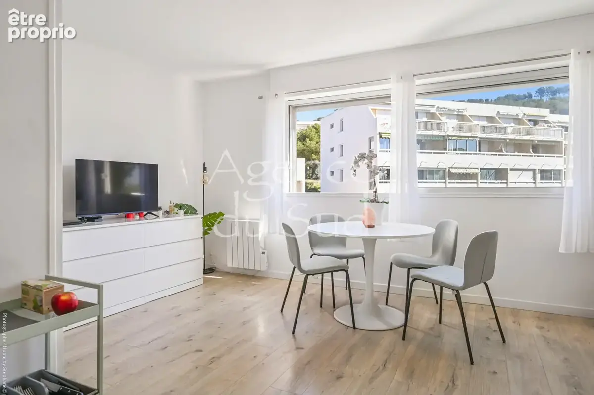 Photo Appartement à La Ciotat au prix de 159 000€