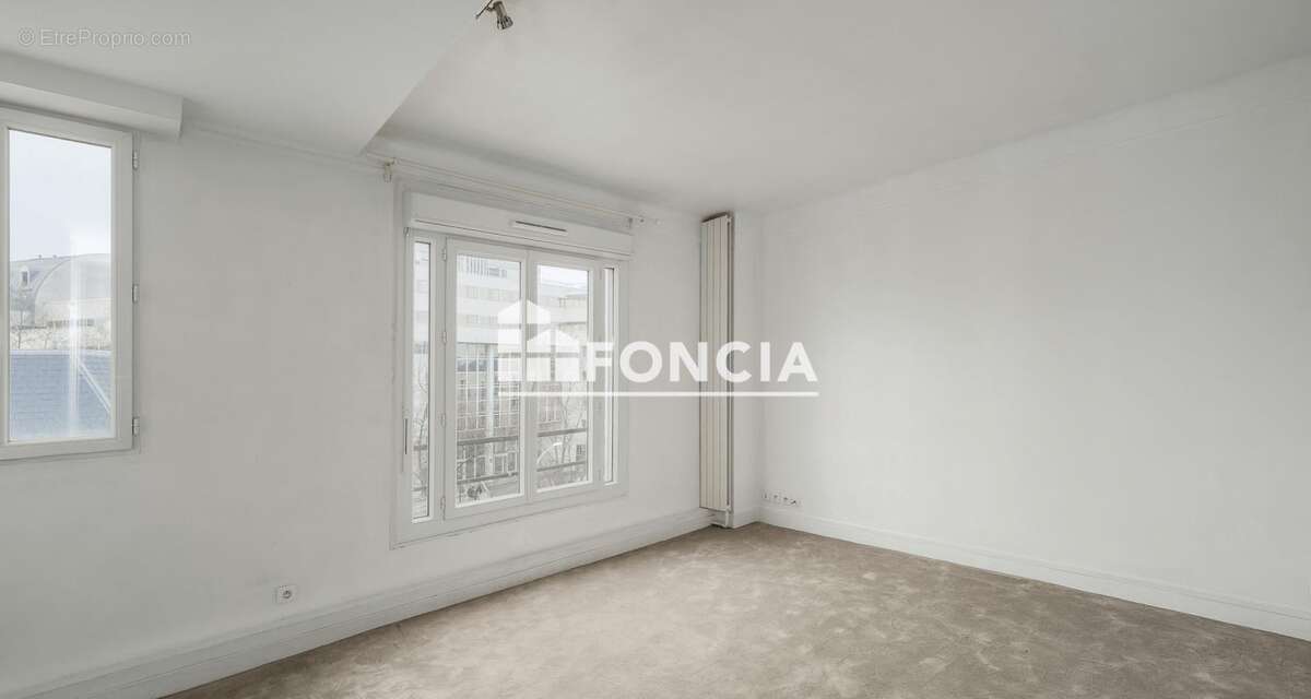 Appartement à ISSY-LES-MOULINEAUX