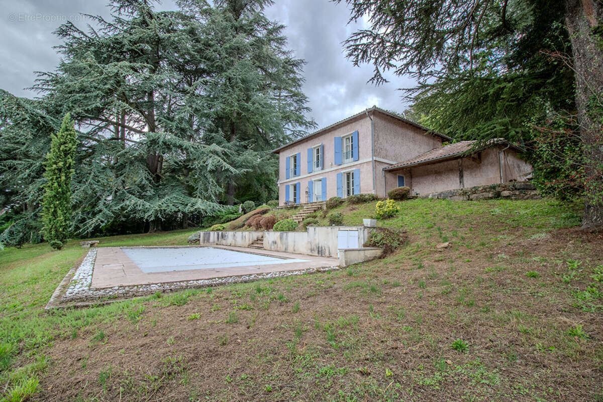 Maison à SAINT-CYR-AU-MONT-D'OR