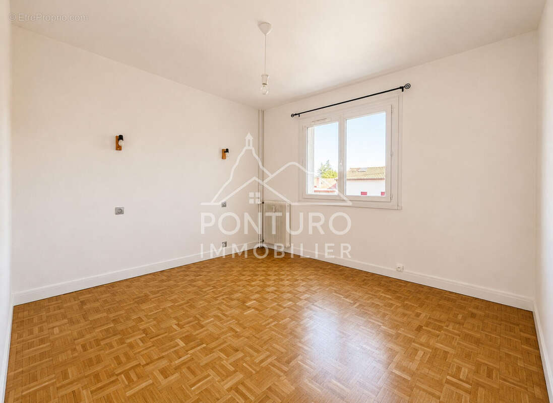 Appartement 100 m² à Le Puy-En-Velay  - photo 7