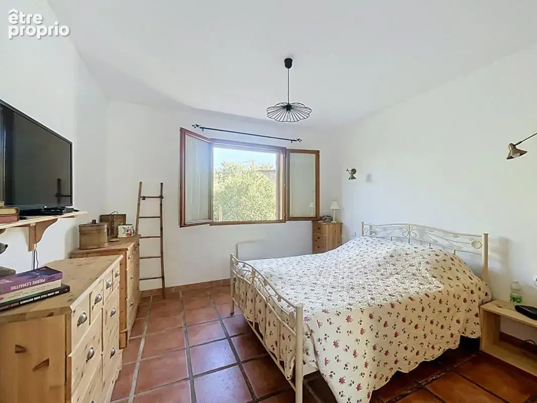 Villa plain pied Le Luc - piscine et garage - photo 12