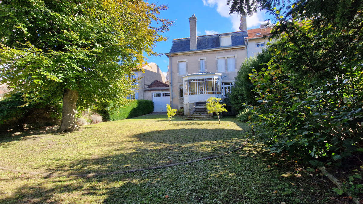 Maison à COMMERCY