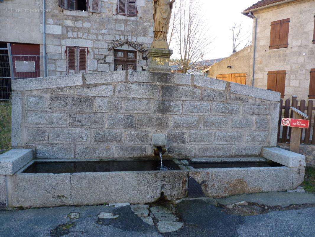 Appartement à SAINT-NICOLAS-DES-BIEFS