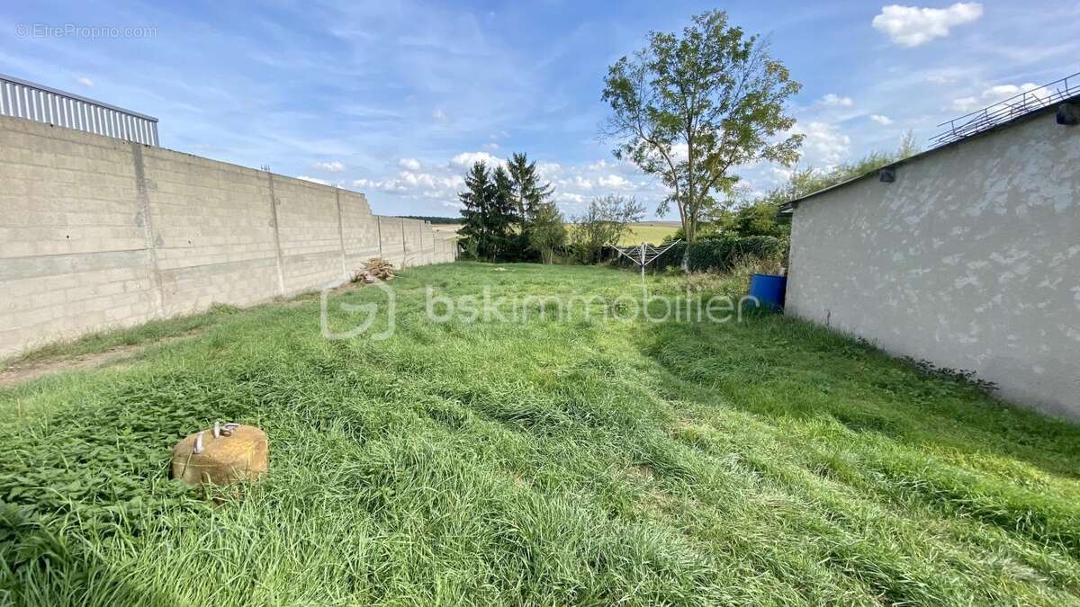 Maison à SAINT-MAURICE-AUX-RICHES-HOMMES