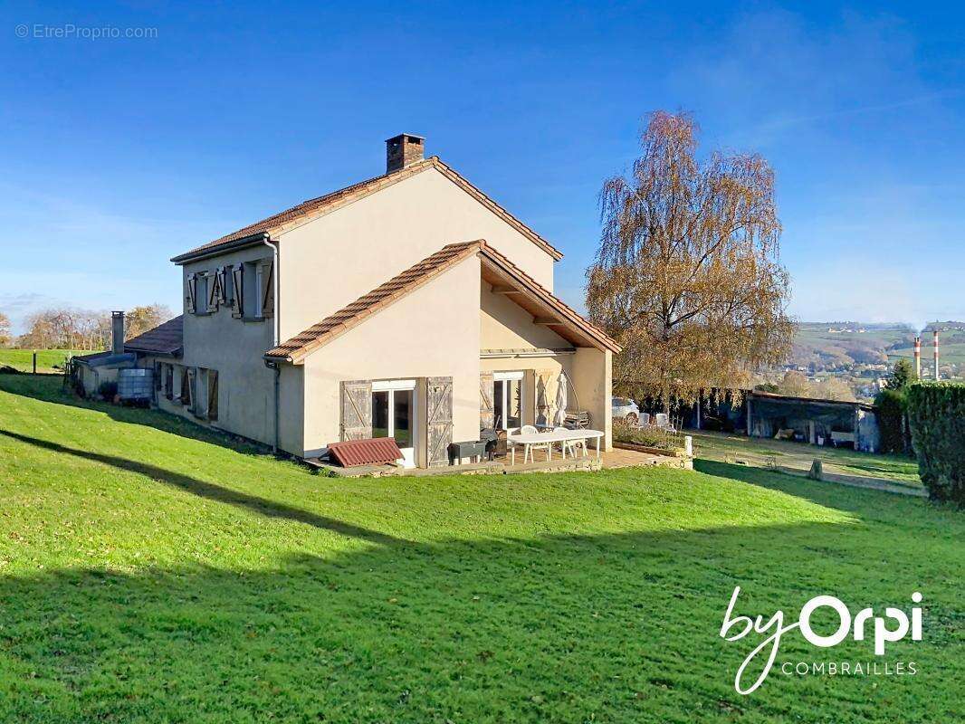 Maison à SAINT-ELOY-LES-MINES