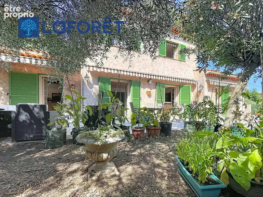 Maison Cagnes Sur Mer 9 pièce(s) 200 m2 - photo 6
