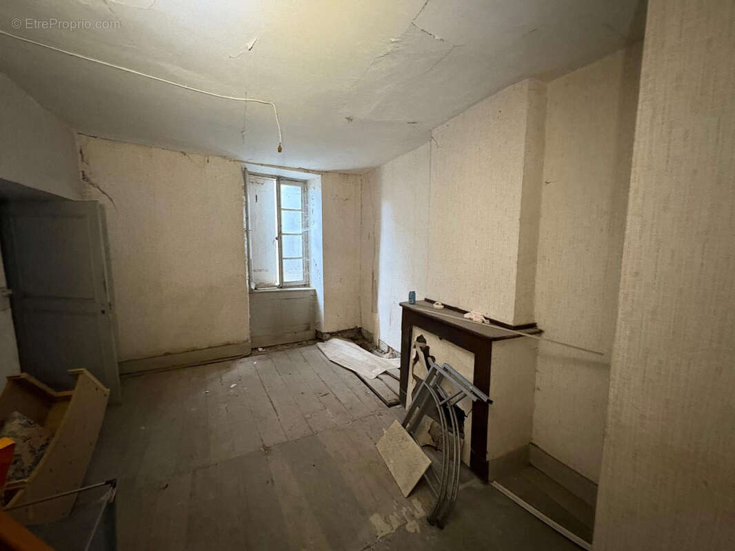 Appartement à SAINT-AMANS-SOULT