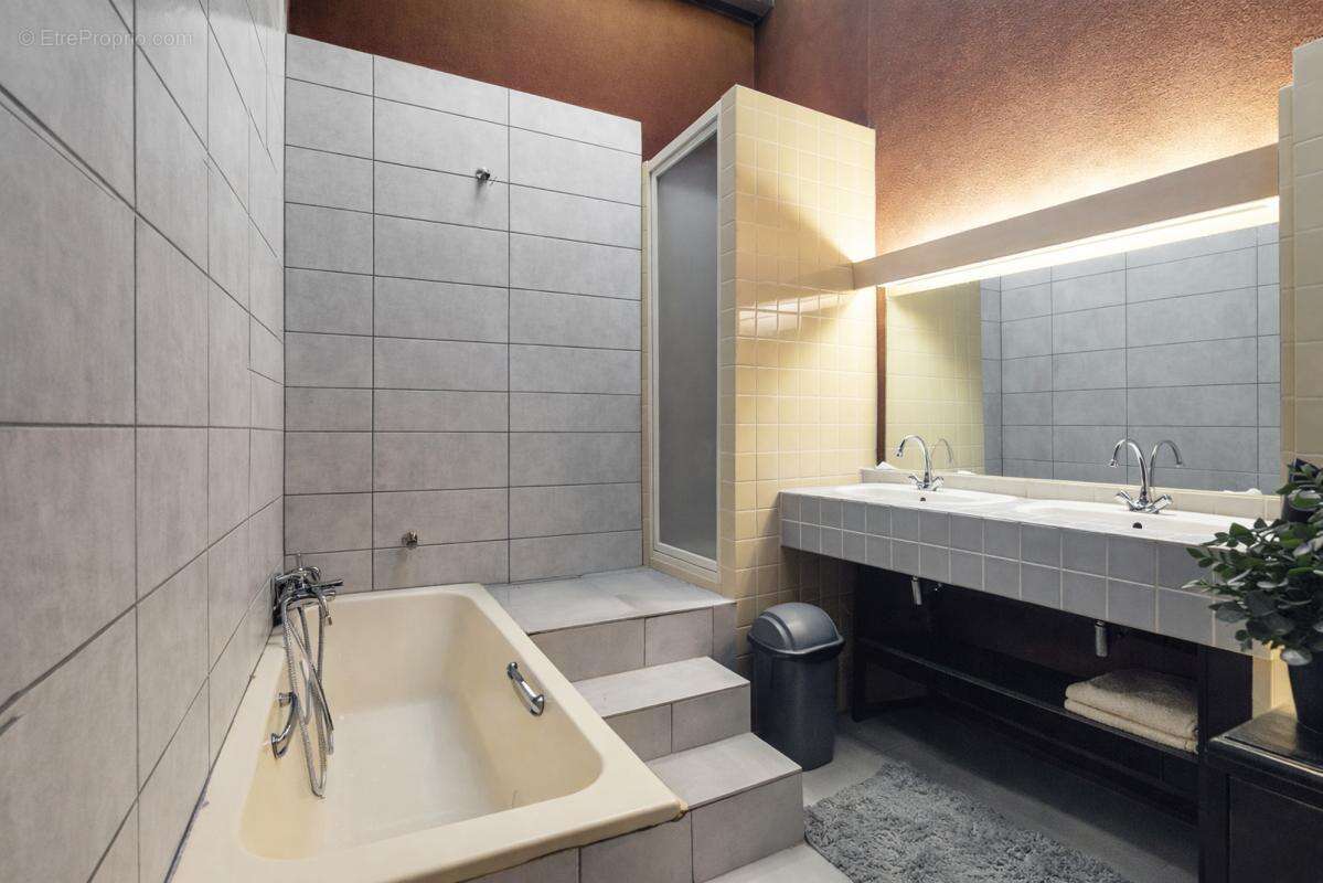 Appartement à LYON-4E