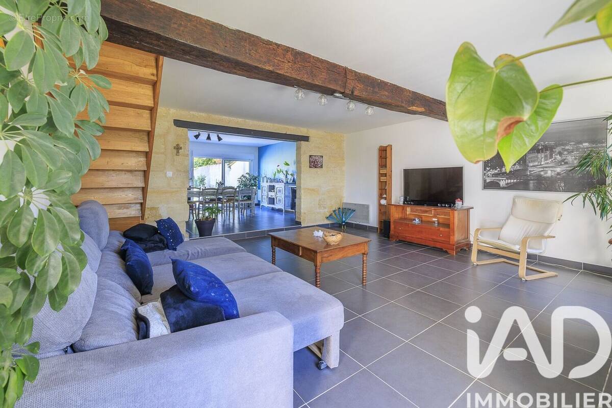 Photo 1 - Maison à SAINT-DENIS-DE-PILE