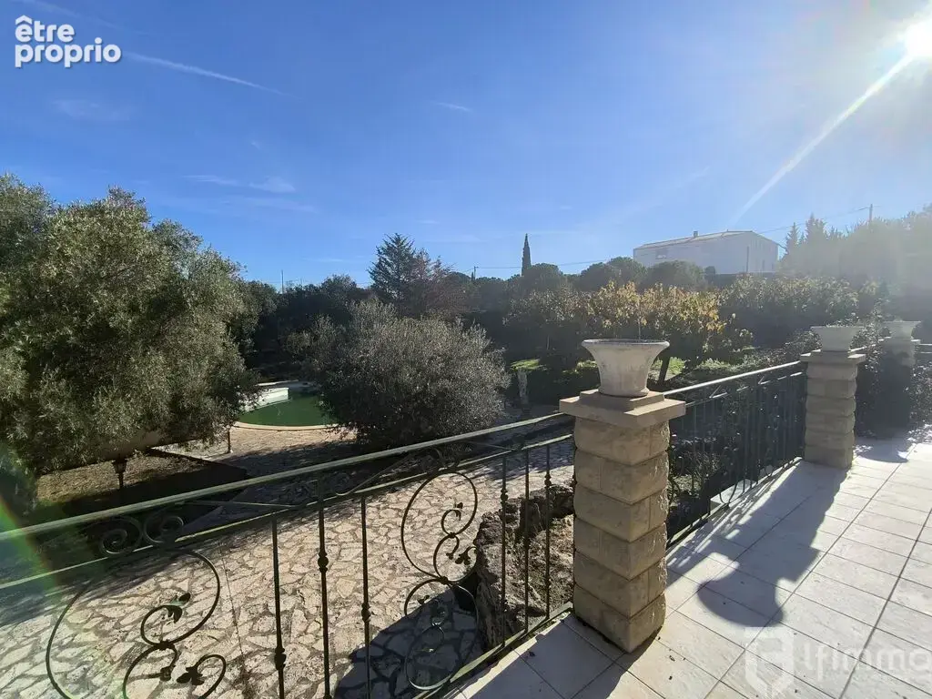 Villa d'exception de 140 m2, jardin de 3096 m2 arborés, et pisci - photo 12