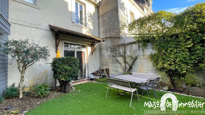Maison à COGNAC
