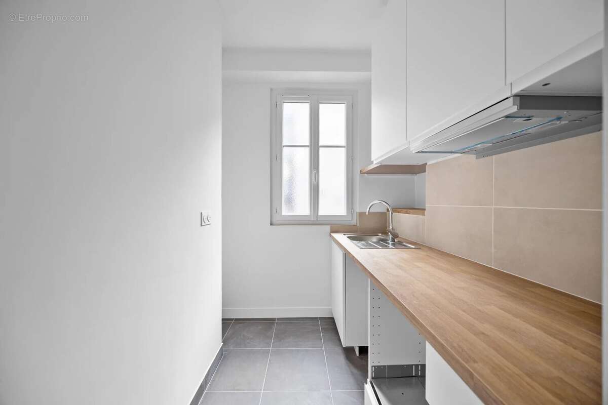 Appartement à PARIS-18E