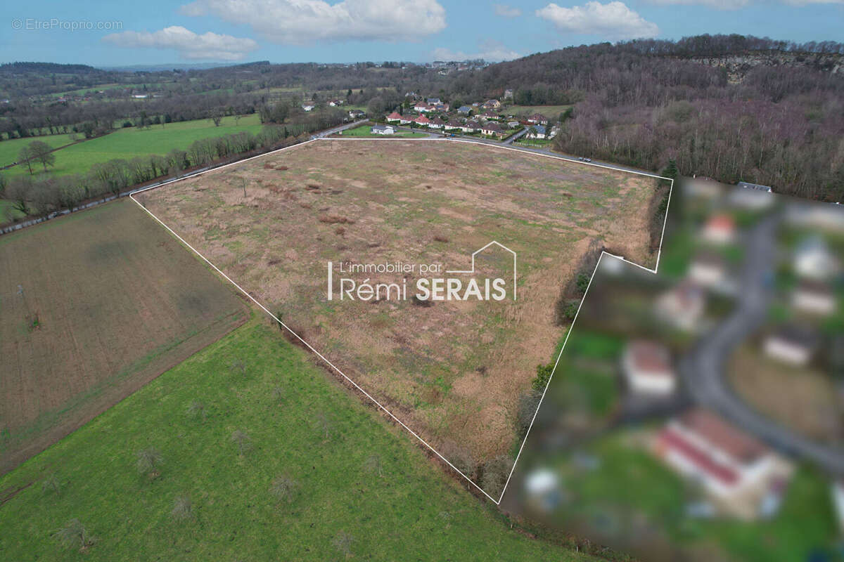 Terrain à LA FERRIERE-AUX-ETANGS