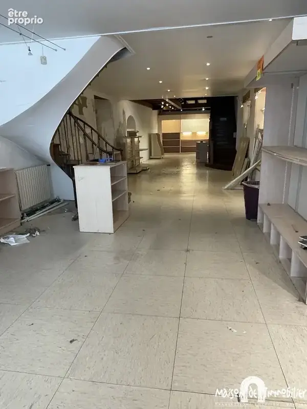 A vendre à COGNAC - Un emplacement d'exception au cœur du centre-ville - Immeuble de 725m2 à réhabiliter - photo 17
