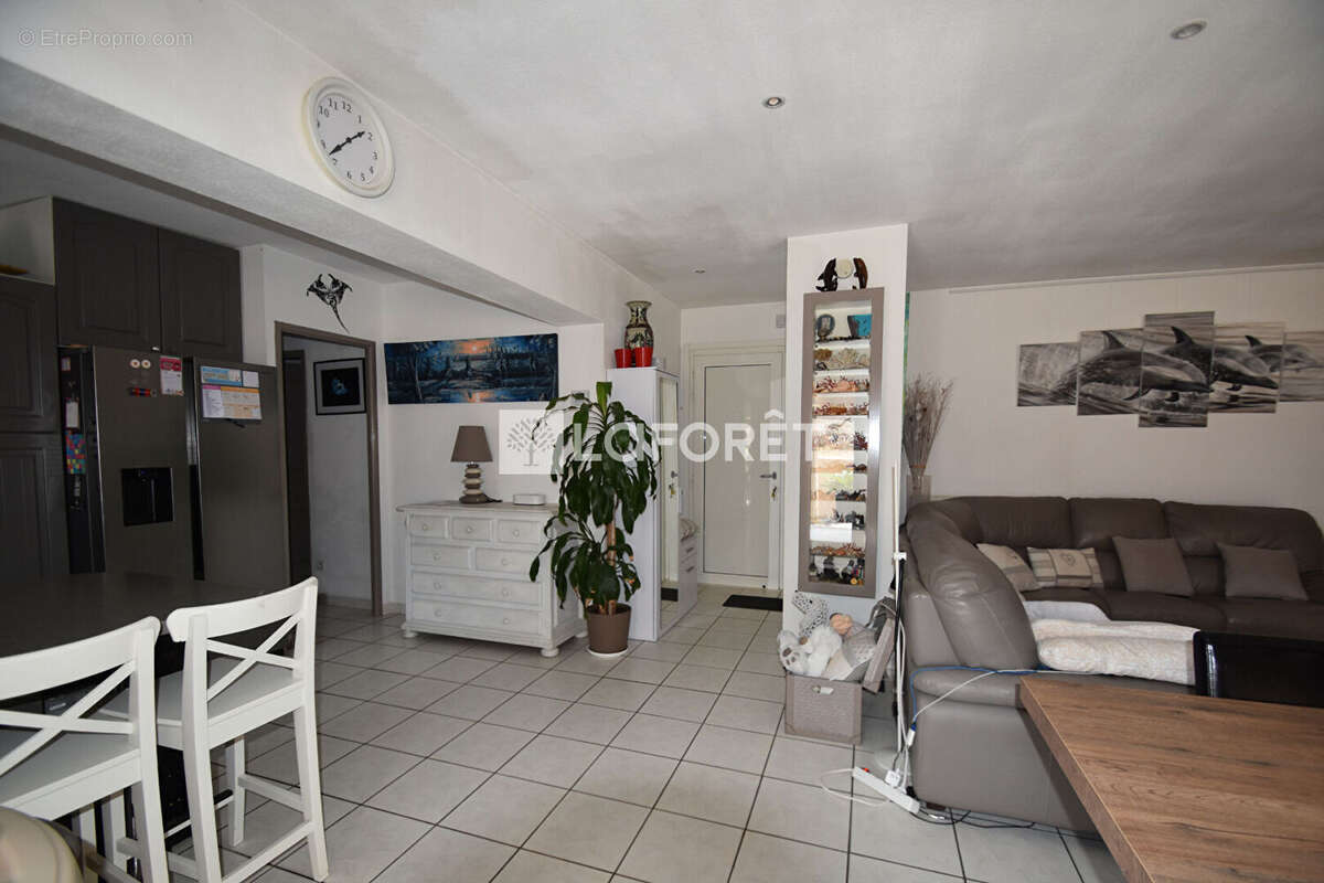 Maison à MONTAUROUX