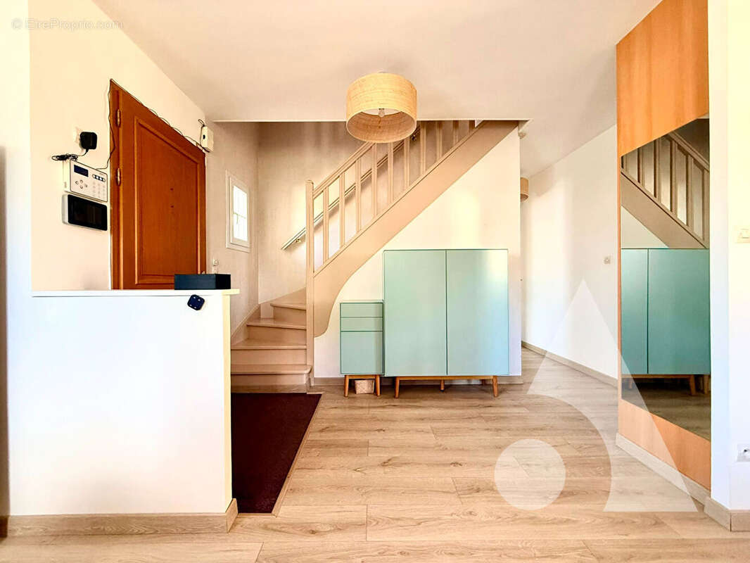 Maison  LACROIX ST OUEN 4 chambres vivable de plain pied sur sous-sol avec jardin - photo 8