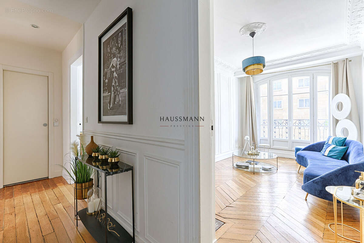 Appartement à PARIS-15E