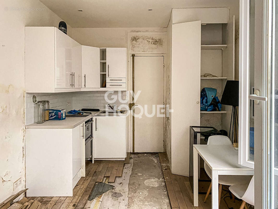Appartement à PARIS-17E