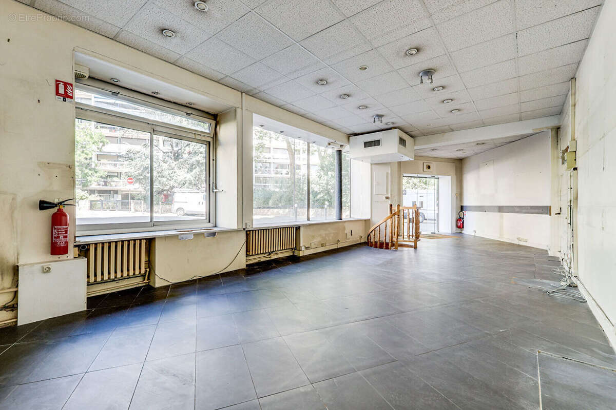 Commerce à PARIS-14E