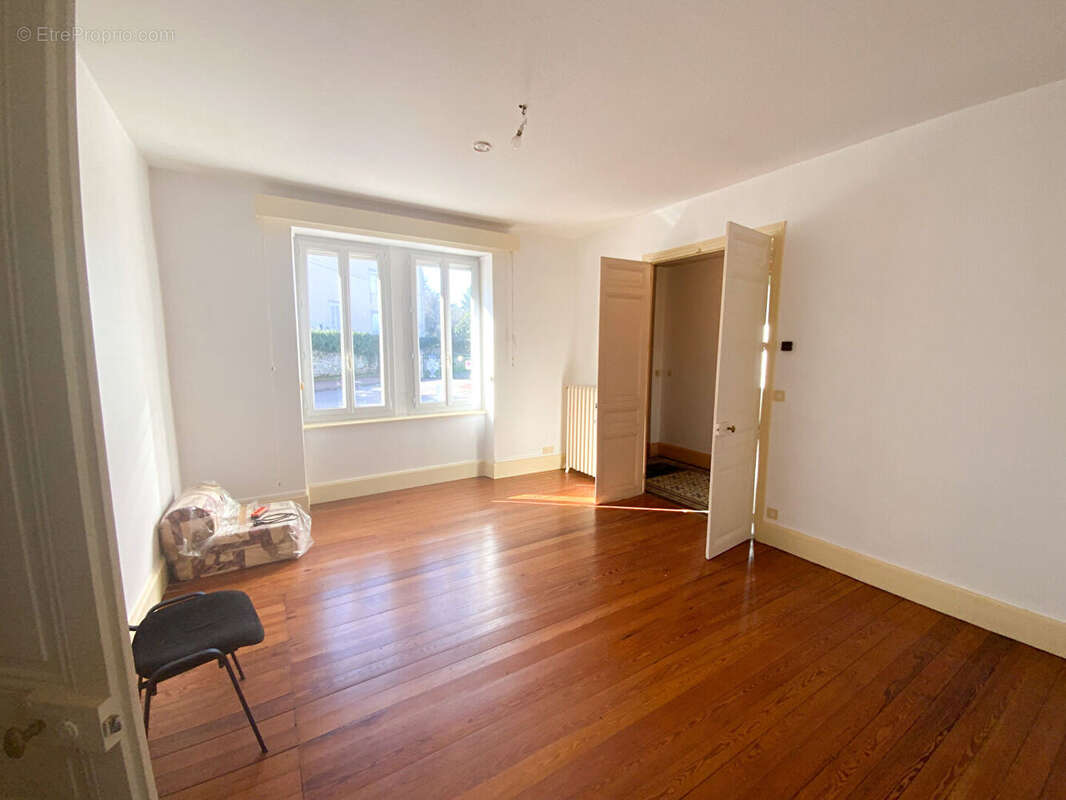 Maison à LE CREUSOT