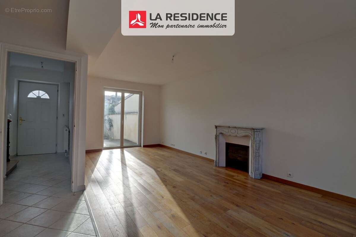 Maison à AUBERGENVILLE